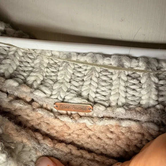 FREEPEOPLE fair isle cropped sweater size Medium women’s - Picture 6 of 6